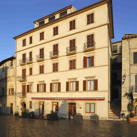 Hotel Zunica Ospitalita Dal 1880 Civitella Del Tronto Zewnętrze zdjęcie