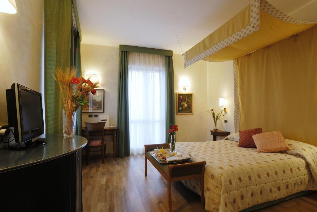 Hotel Zunica Ospitalita Dal 1880 Civitella Del Tronto Pokój zdjęcie