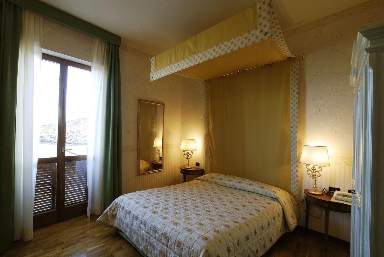 Hotel Zunica Ospitalita Dal 1880 Civitella Del Tronto Zewnętrze zdjęcie