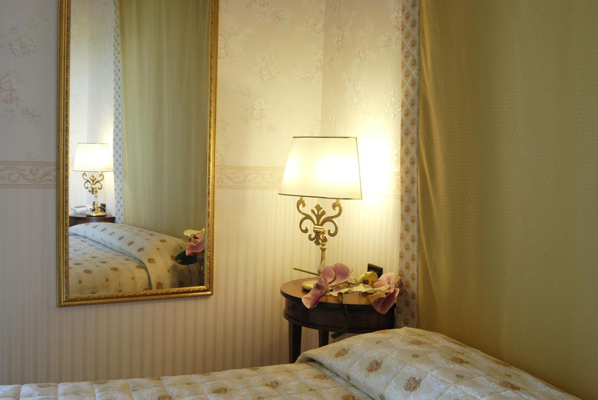 Hotel Zunica Ospitalita Dal 1880 Civitella Del Tronto Zewnętrze zdjęcie