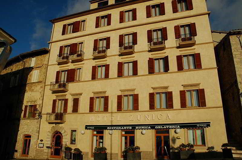 Hotel Zunica Ospitalita Dal 1880 Civitella Del Tronto Zewnętrze zdjęcie