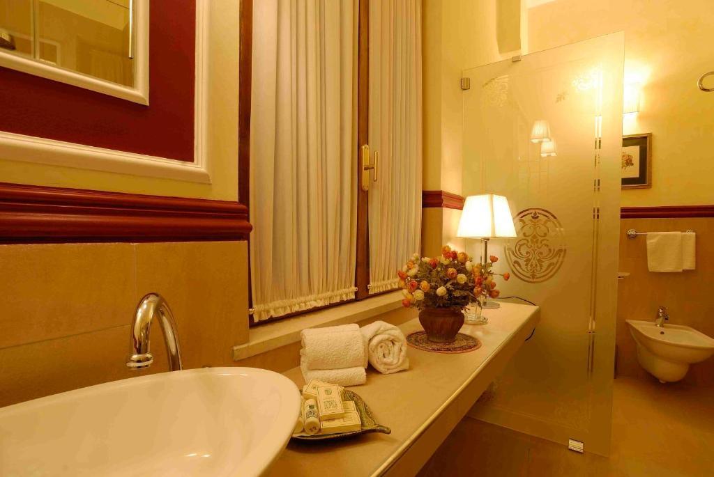 Hotel Zunica Ospitalita Dal 1880 Civitella Del Tronto Pokój zdjęcie
